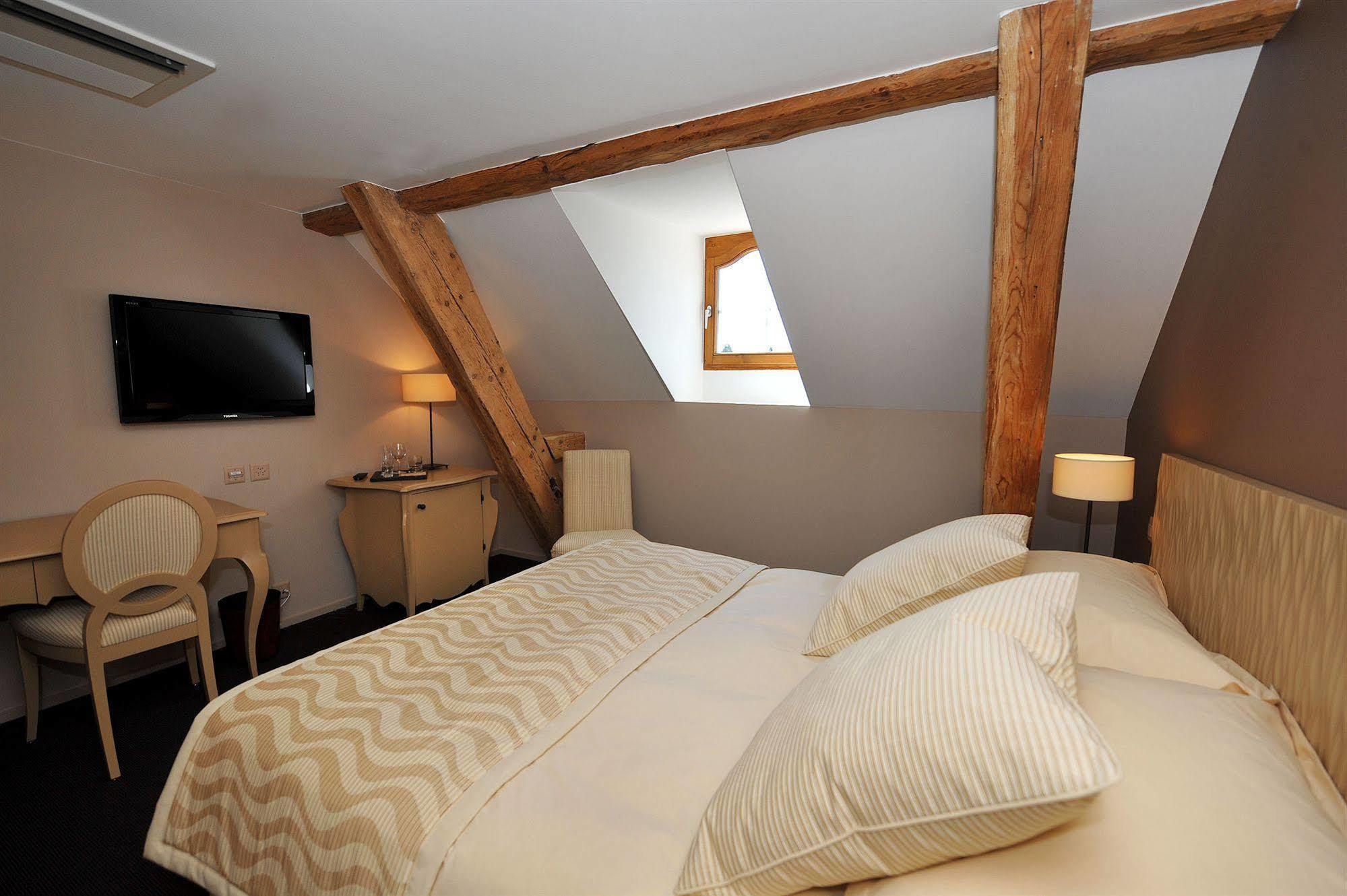 Hostellerie Le Petit Manoir Morges Exterior foto